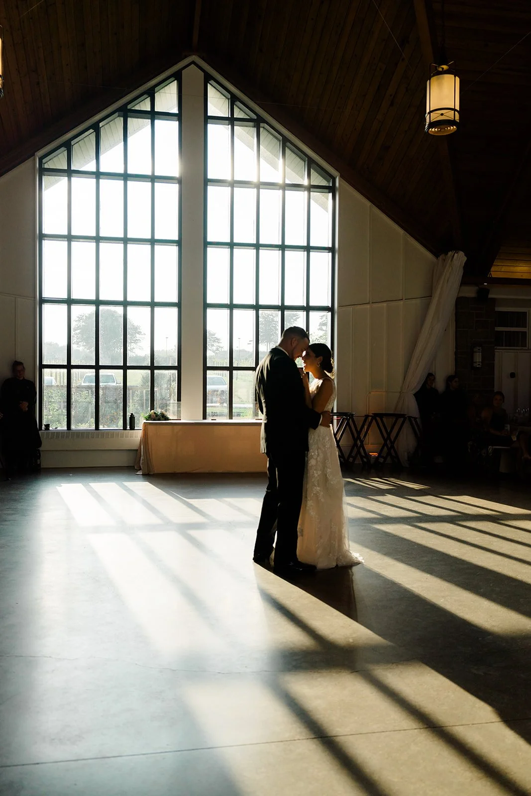 10 Essential Tips for Perfect Wedding Photos From Your Photographer
