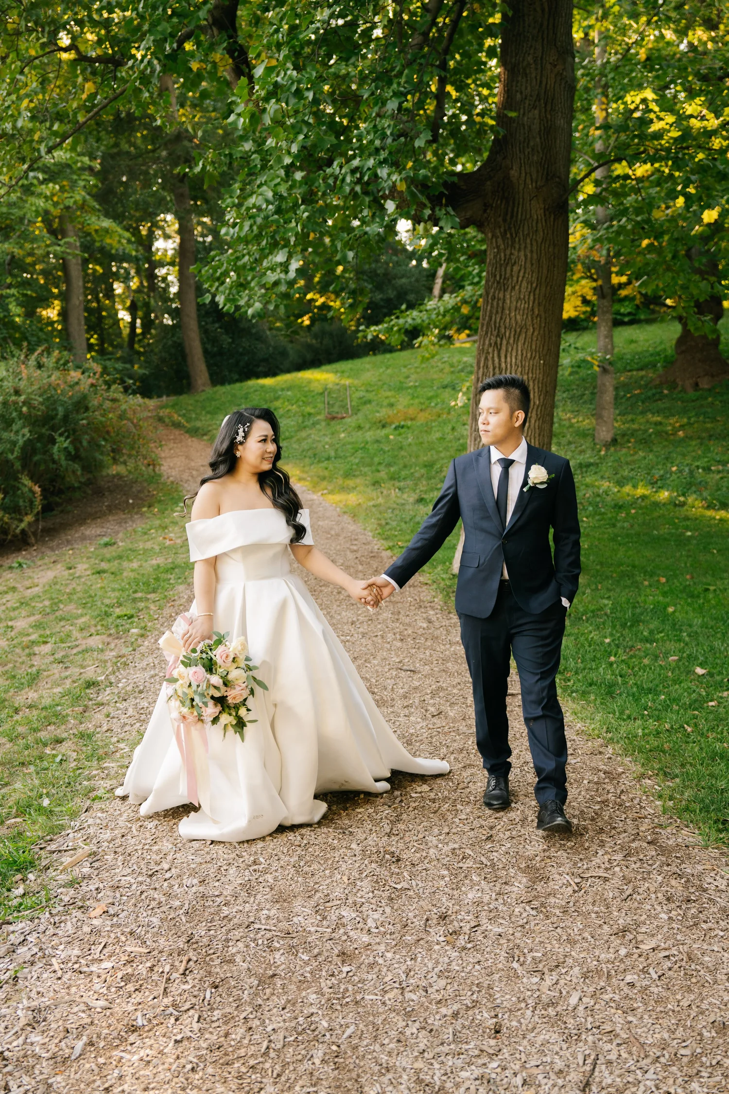How to Ensure a Seamless Experience with Your Wedding Videographer