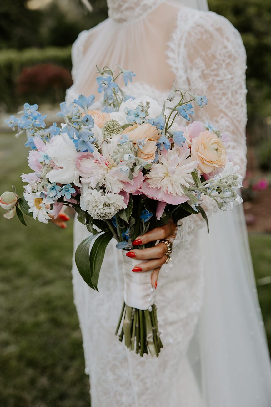 Anne’s pastel bouquet at Glen Manor House, Portsmouth RI